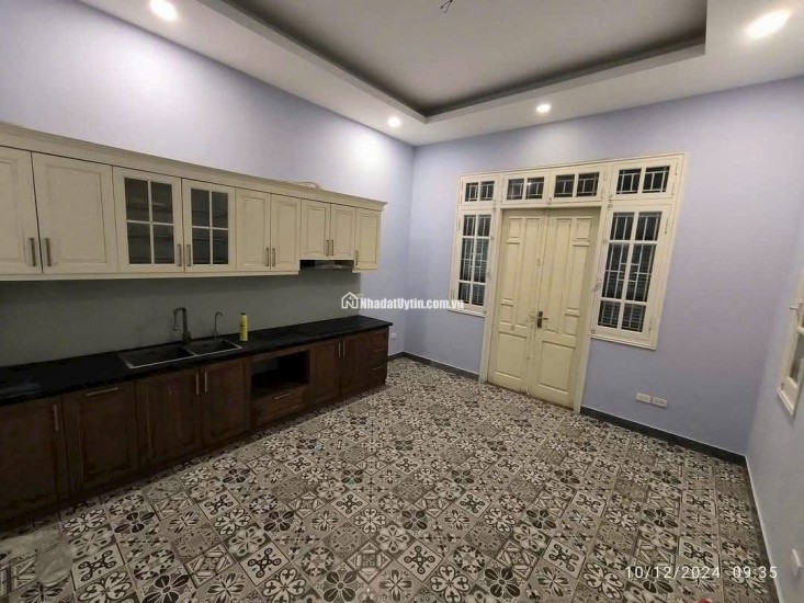 BÁN NHÀ PHÂN LÔ ĐƯỜNG BƯỞI - MT 8M - 72m2 - 5T - OTO TRÁNH - VỈA HÈ - KD -GIÁ CHỈ 23.4 TỶ